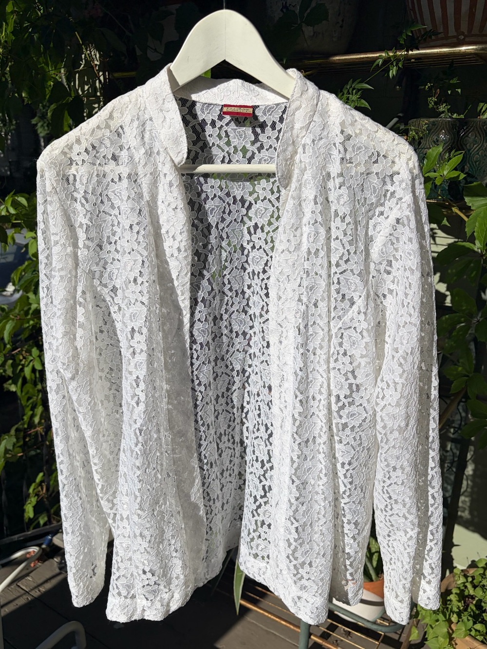 Vintage 90s Tudor Court white lace long sleeve blouse/cardigan